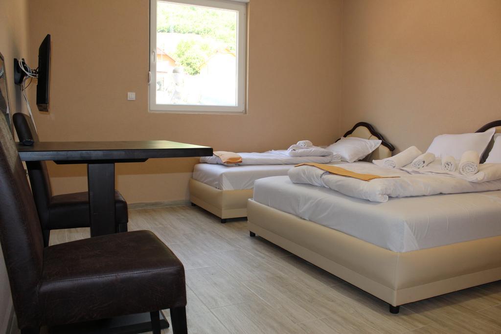 Guesthouse Eko Piva Плужине Екстериор снимка